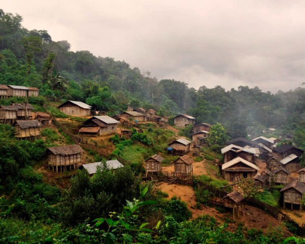 laos-motorcycle-tour-muang-khua-akha