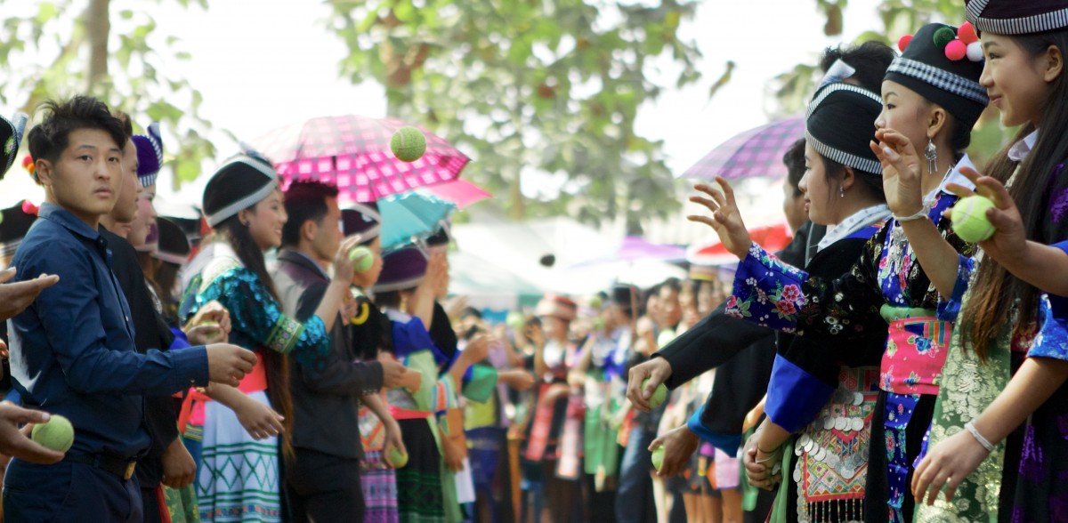 Hmong New Year | motolao.com