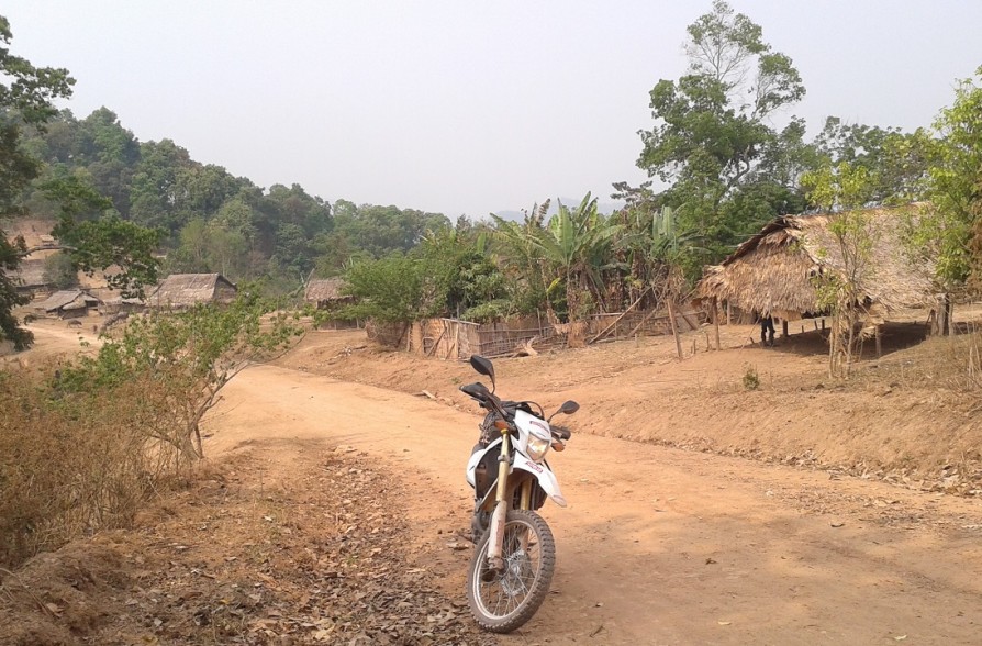 MOTOLAO motorcycle tour in Laos