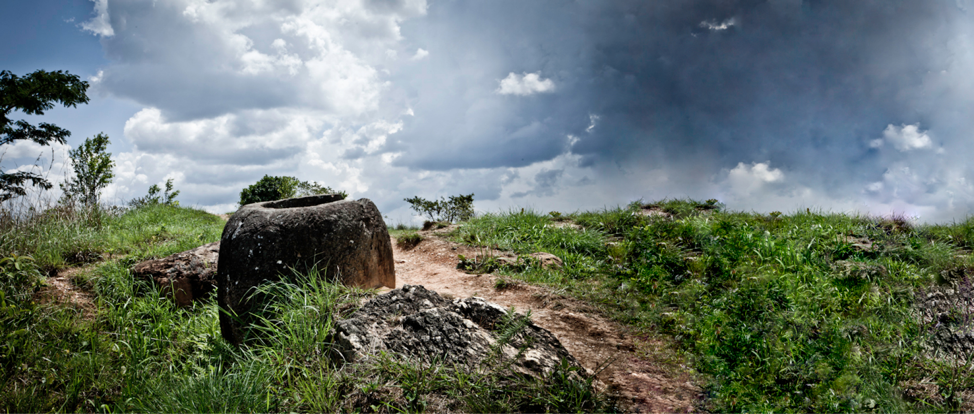 laos-luang-prabang-motolao-off-road-tour-plain-of-jars